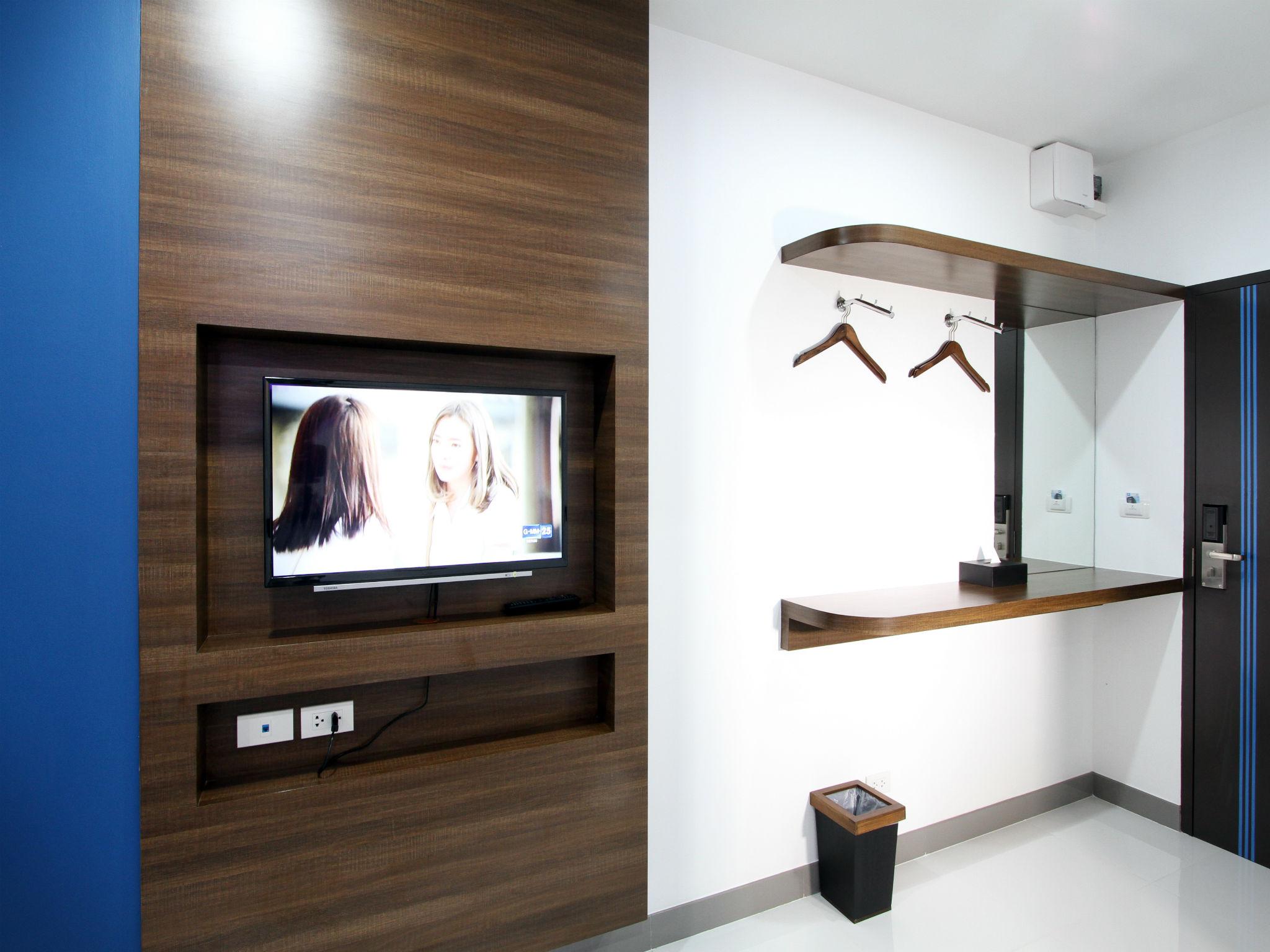 Anna-Nava Pakkret Hotel Nonthaburi Buitenkant foto