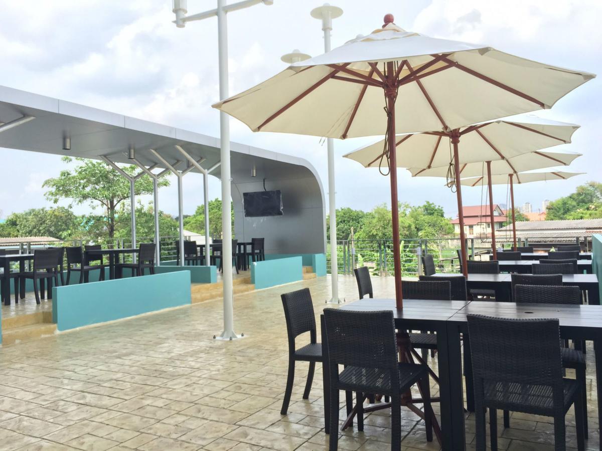 Anna-Nava Pakkret Hotel Nonthaburi Buitenkant foto